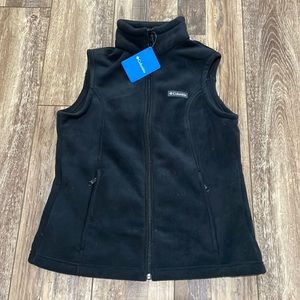 Women’s Fleece Vest, Columbia - Sawyer Rapids 2.0. Medium. Black. NWT.
